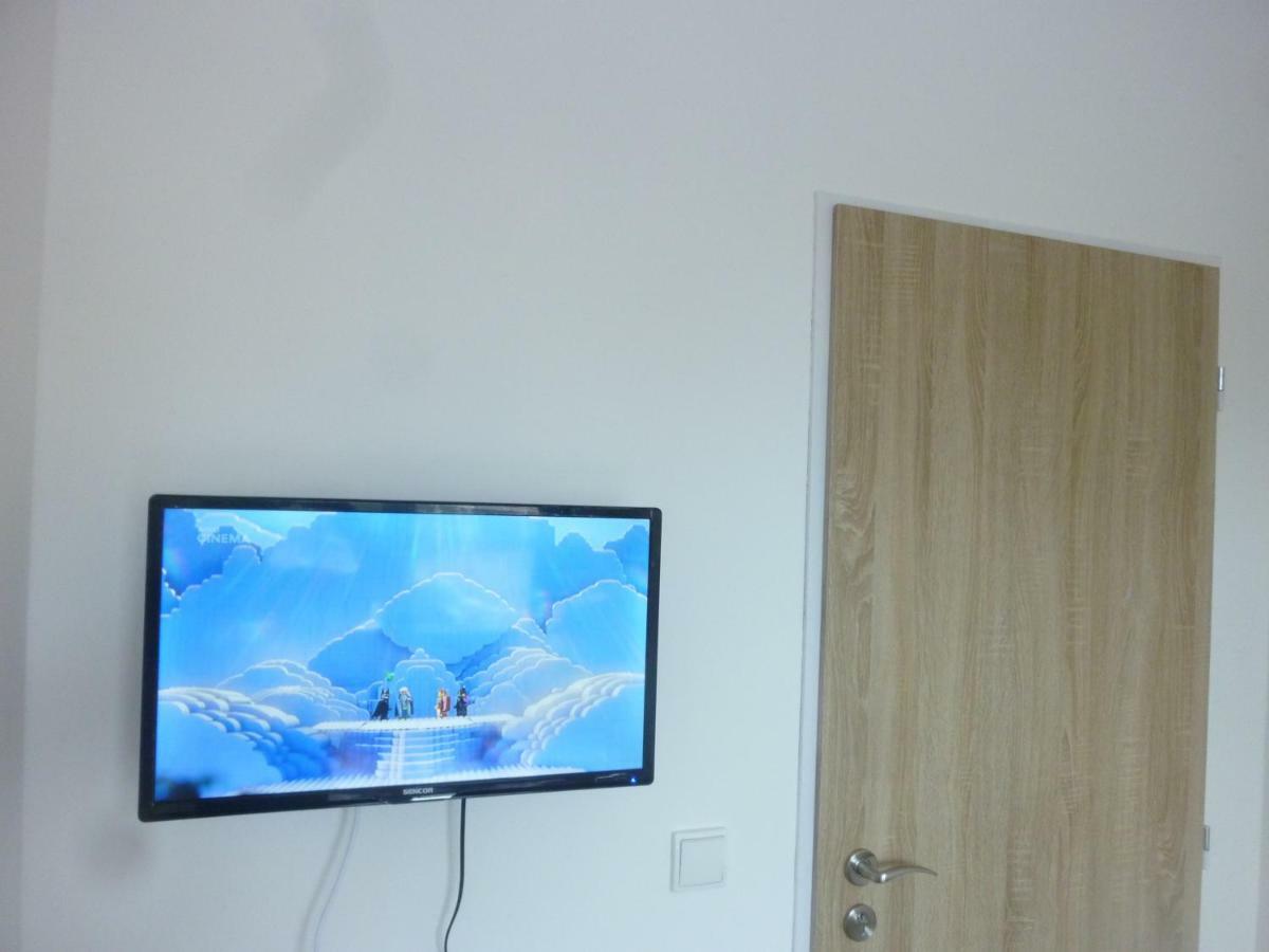 Apartman Van Ng Praha Bagian luar foto